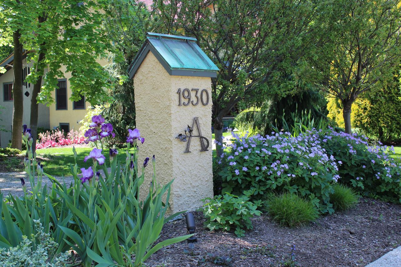 Avalyn Garden Bed And Breakfast Ann Arbor Exterior foto