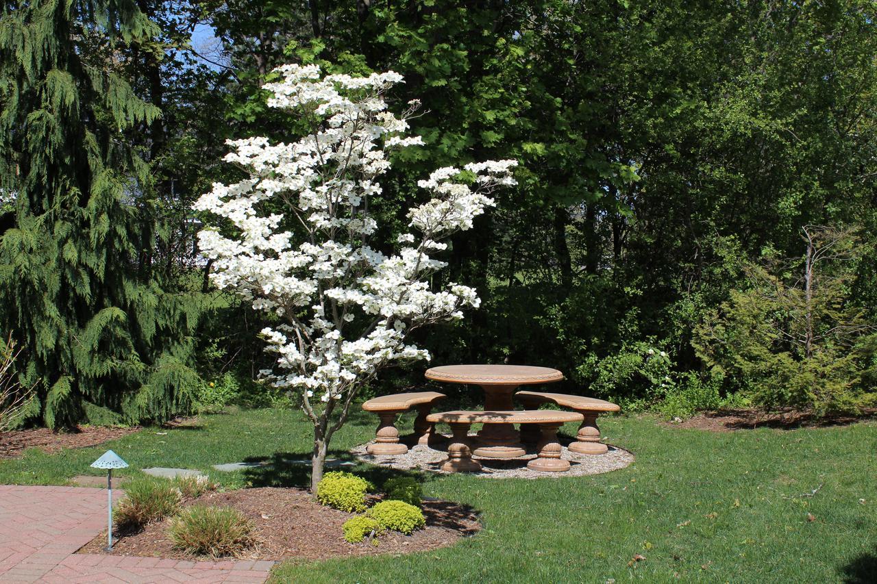 Avalyn Garden Bed And Breakfast Ann Arbor Exterior foto